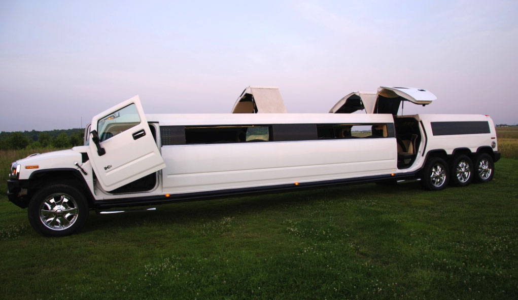25 passenger Hummer limo hire WROCLAW