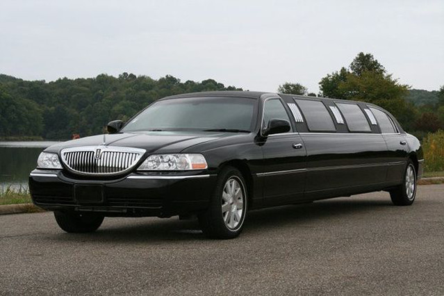 Lincoln Stretch Limousine Gdansk