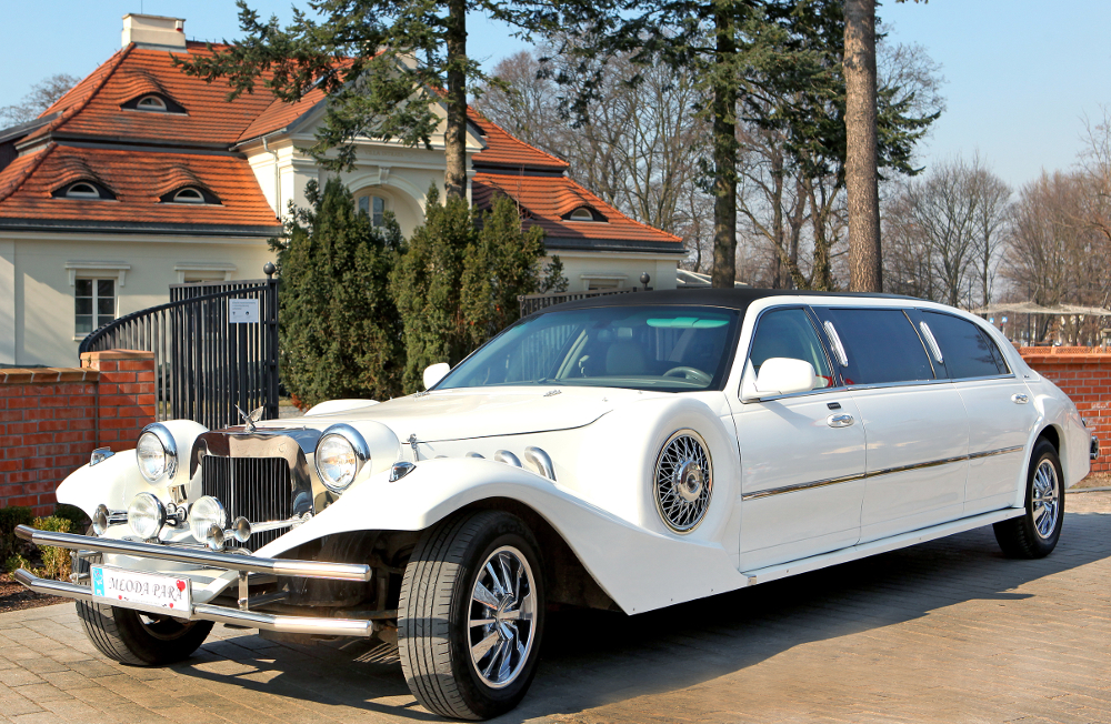 Lincoln
                        Excalibur stretch limousine rent Lublin