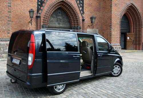 Mercedes
              Viano van hire Poznan Airport